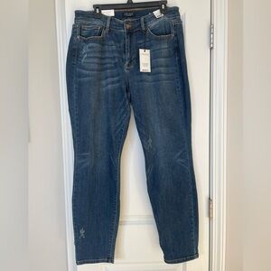 Judy Blue midrise relaxed fit jeans